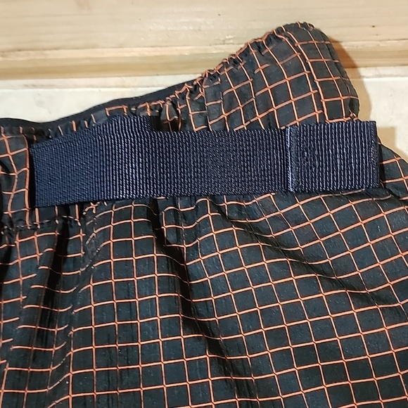 Mens Nike Sportswear shorts size XL - Picture 3 of 7